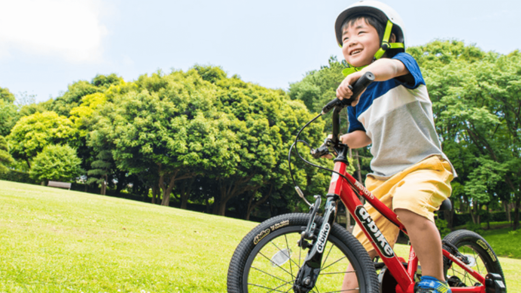 子供の補助輪なし自転車は何歳から?外すための練習方法は?